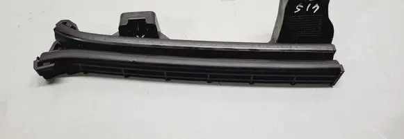 Renault Arkana Rear door windshield rail 822160931R
