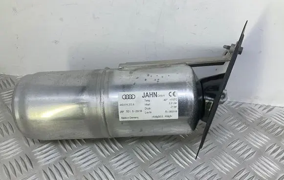 Audi A7 S7 4K8 Air suspension tank/reservoir 4K0616203A 4K0616779A