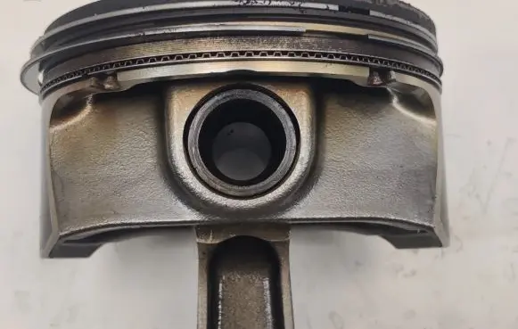 Ram 1500 Piston with connecting rod 53022258AE 53022258AD