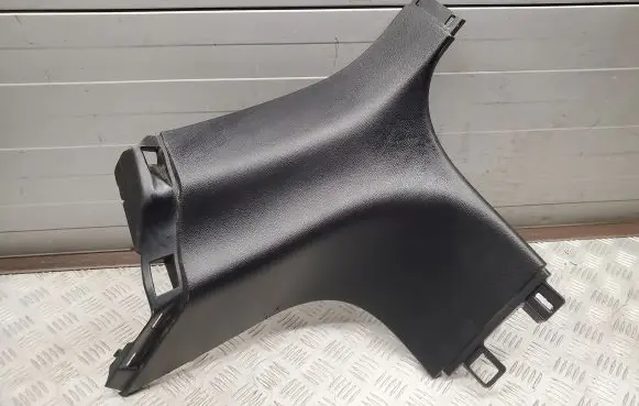 Jeep Grand Cherokee (D)pillar trim (top) 5KS96DX9AB 5KS96DX9AC 5KS96DX9AD