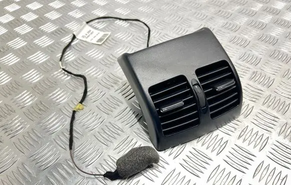 Mercedes-Benz E C207 W207 Rear air vent grill A2048300954