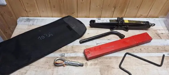 Opel Zafira B Tool set 12804155 13162852