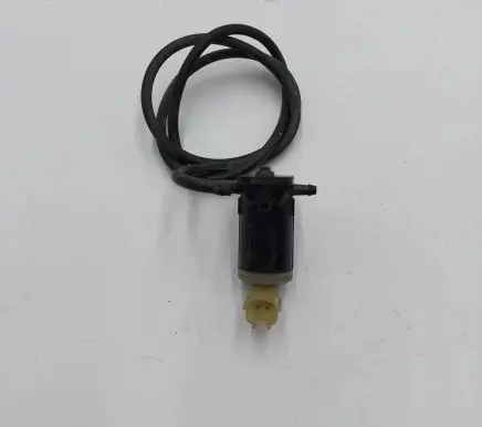 Nissan Leaf II (ZE1) Windscreen/windshield washer pump