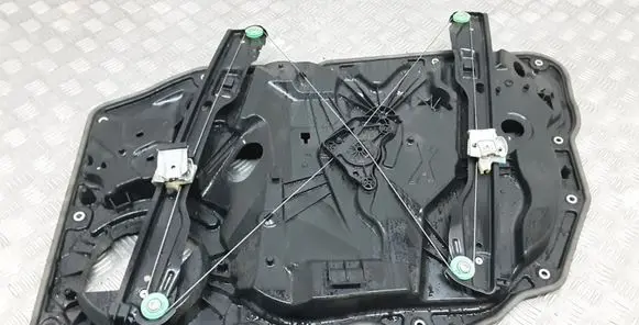 Volkswagen Touareg II Front window lifting mechanism without motor 7P6837755