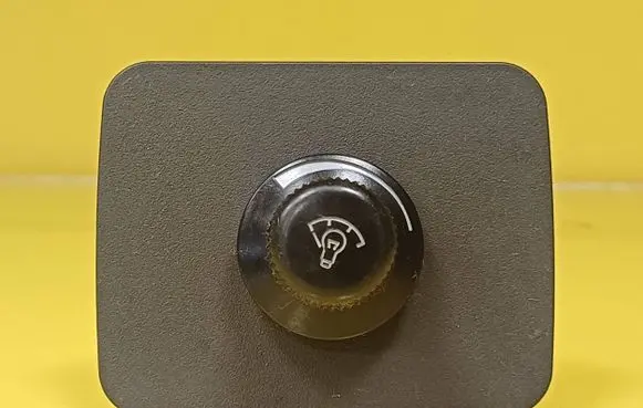 Mitsubishi Lancer Panel lighting control switch MR201525
