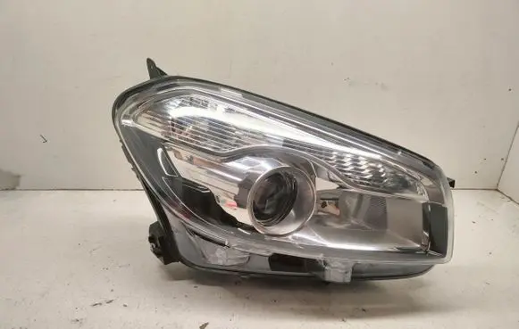 Nissan Qashqai Headlight/headlamp