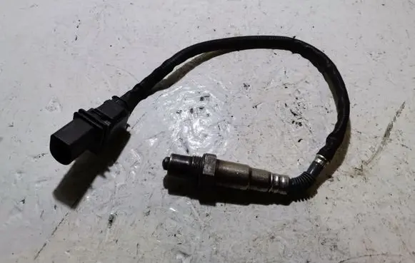 BMW 5 E60 E61 Lambda probe sensor 779159201 0281004019