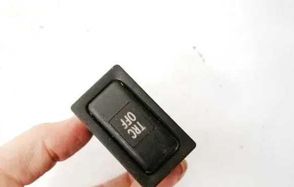 Toyota Avensis T250 Traction control (ASR) switch TR8801