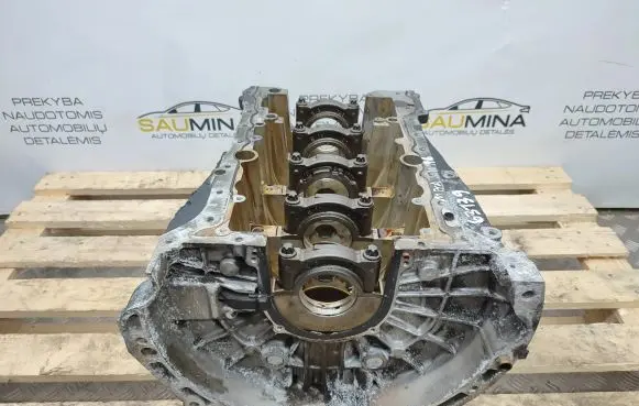 Mercedes-Benz A W176 Engine block 270910