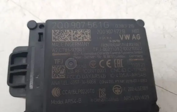 Skoda Scala Distronic sensor radar 2Q0907561G 2Q0907572B