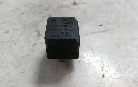 Opel Astra H Other relay 13171831