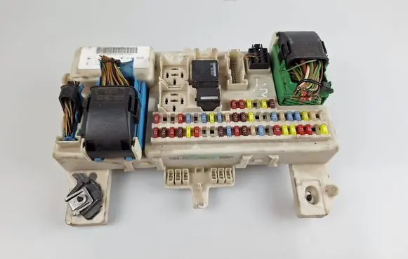 Ford Focus Fuse module 4M5T14A073CH