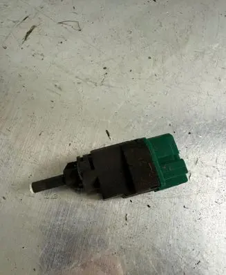 Opel Vivaro Brake pedal sensor switch 253203383R