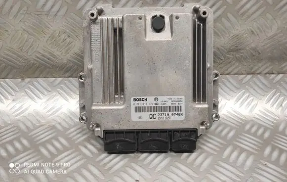 Renault Koleos I Engine control unit/module 237100746R