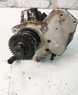 Mercedes-Benz ML W164 Fuel injection high pressure pump A6420700201 0445010095