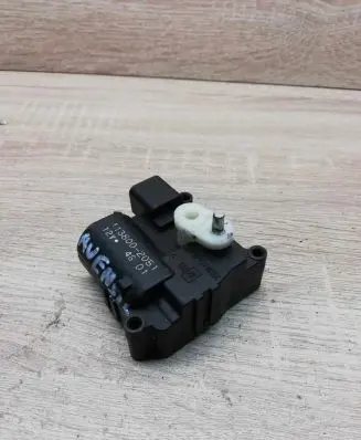 Toyota Corolla Verso AR10 Air flap motor/actuator 1138002051