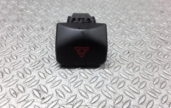Nissan Note (E11) Hazard light switch