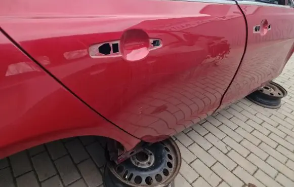 Jaguar XE Rear door