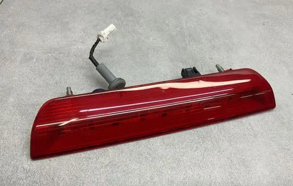Nissan X-Trail T32 Third/center stoplight 265904BA0A