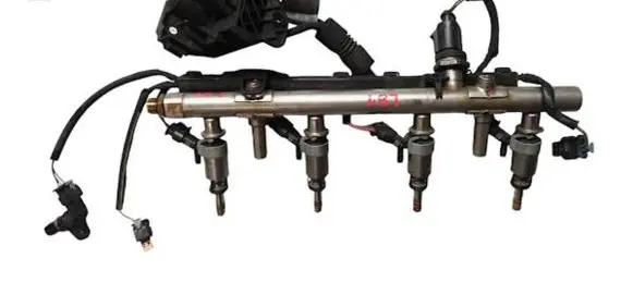 Audi A4 S4 B8 8K Fuel main line pipe 06K133317C 06K906036