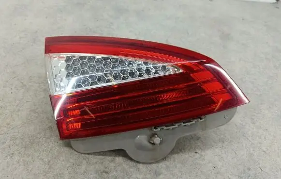 Ford Mondeo MK IV Tailgate rear/tail lights 7S7113A603B