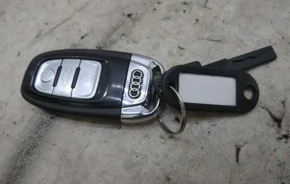 Audi A8 S8 D4 4H Ignition key/card GMAUTO4574097