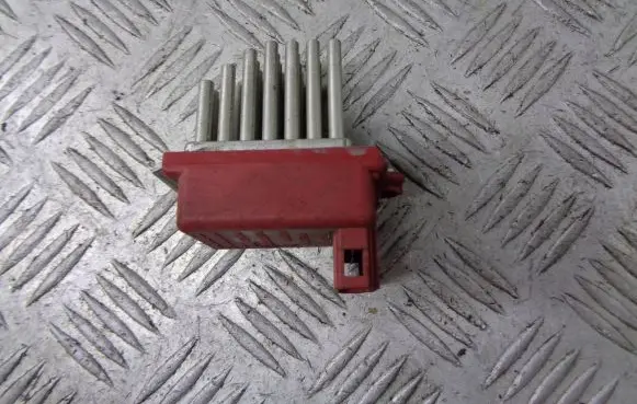 Seat Toledo II (1M) Heater blower fan relay 1J0907521