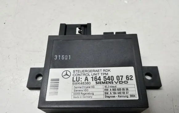 Mercedes-Benz C AMG W205 Tire pressure control unit A1645400762