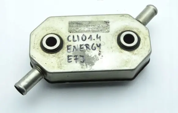 Renault Clio I Engine oil radiator 