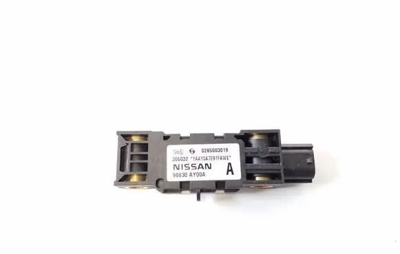 Nissan Pathfinder R51 Airbag deployment crash/impact sensor 98830AY00A