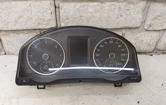 Volkswagen Tiguan Speedometer (instrument cluster) 5N0920972A 1173926797 VD104821