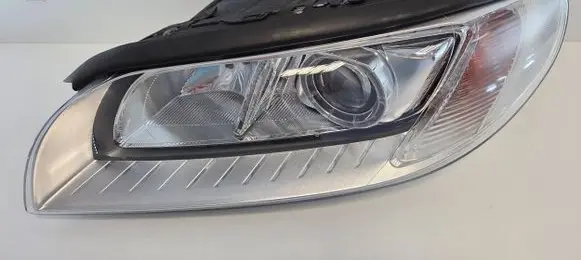 Volvo V70 Headlight/headlamp