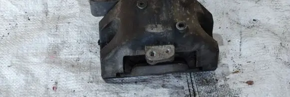 Skoda Octavia Mk2 (1Z) Engine mount bracket 1J0199262