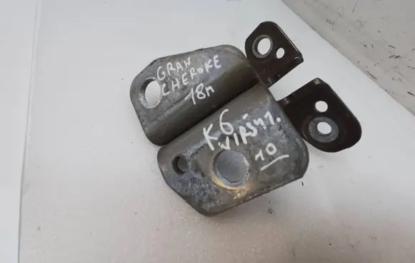 Jeep Grand Cherokee Rear door upper hinge