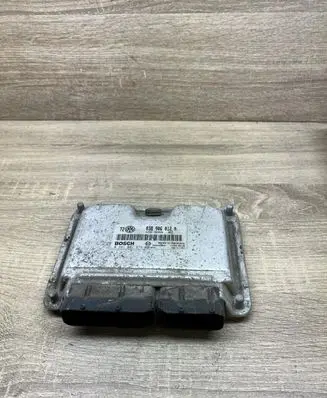 Volkswagen Golf IV Engine control unit/module 038906012M 0281001979