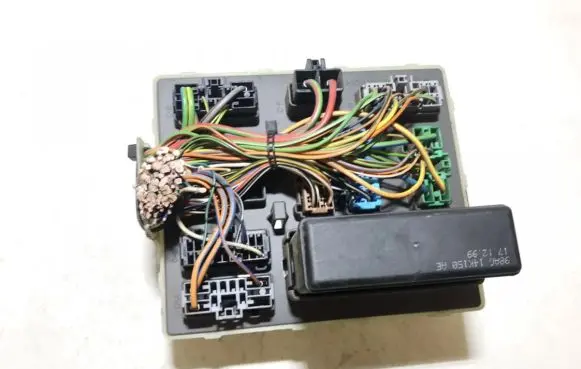 Ford Focus Fuse box set 98ag14k150ae