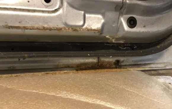 Subaru Impreza III Front door