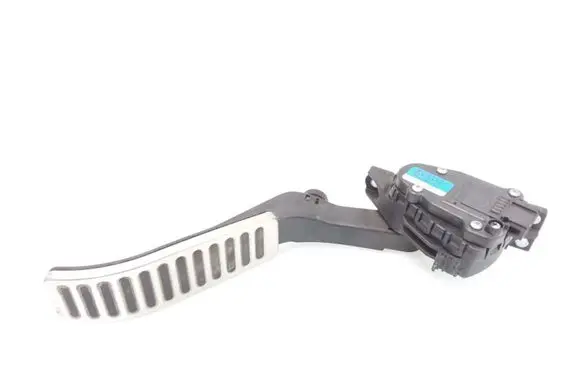 Volkswagen Touareg I Accelerator pedal position sensor 7L6723507