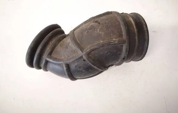Opel Astra F Air intake hose/pipe 90351552
