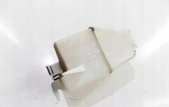 Lexus RX 300 Intake resonator 