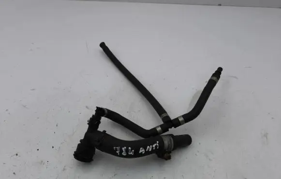Mercedes-Benz C W204 Engine coolant pipe/hose