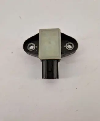 Volkswagen PASSAT B7 Airbag deployment crash/impact sensor 20120303