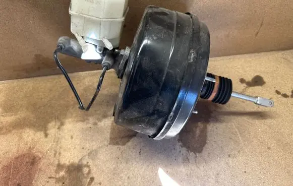 Mercedes-Benz Sprinter W906 Brake booster A9064301408