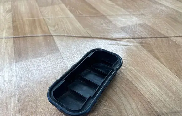 Mercedes-Benz Sprinter W906 Quarter panel pressure vent A9018300042