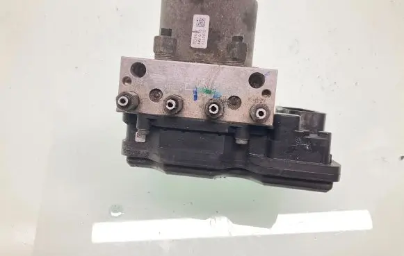 Nissan Leaf II (ZE1) ABS Pump 476605SH5A 828D0366 812800366