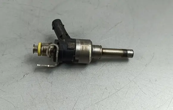 KIA Stinger Fuel injector 353103L000