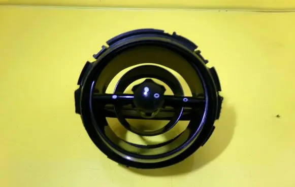 Dashboard side air vent grill/cover trim