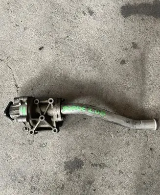 Dodge Caliber Water pump 07G18003382C
