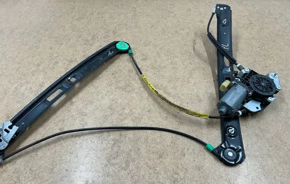 BMW 3 E46 Front door electric window regulator 51337020660 7020660