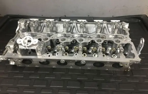 BMW 1 F20 F21 Engine head 7644266 6417012900478 76442640800